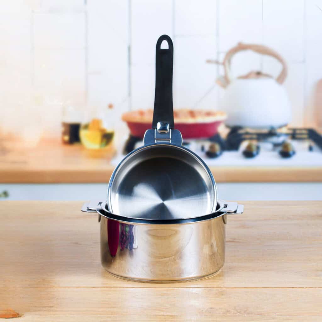 série de 3 casseroles + 1 poignée amovible cristel mutine